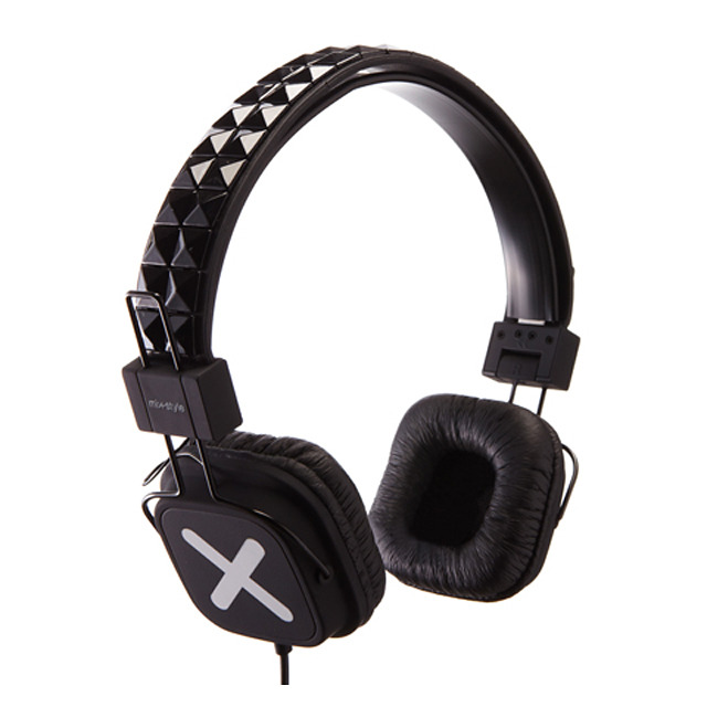 studs headphones batsu