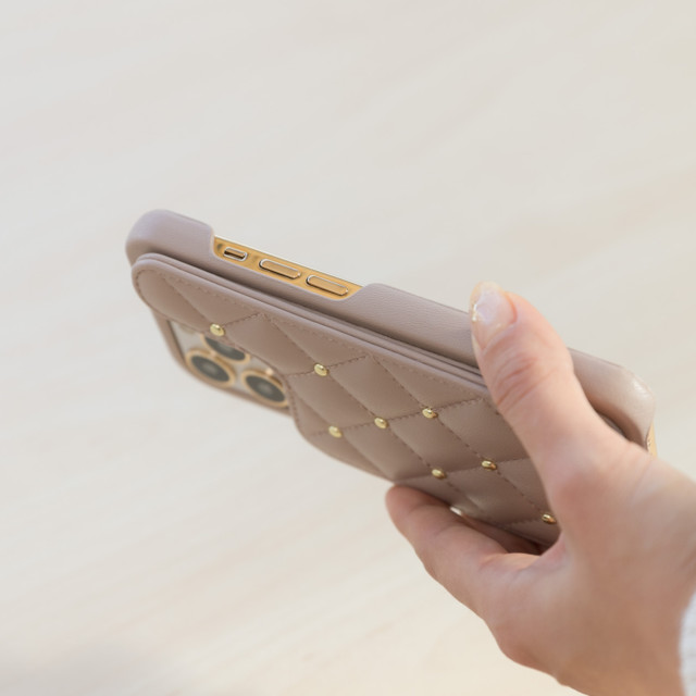 【iPhone13/13 Pro ケース】CECIL McBEE キルティング背面ケース (MOCHA)サブ画像