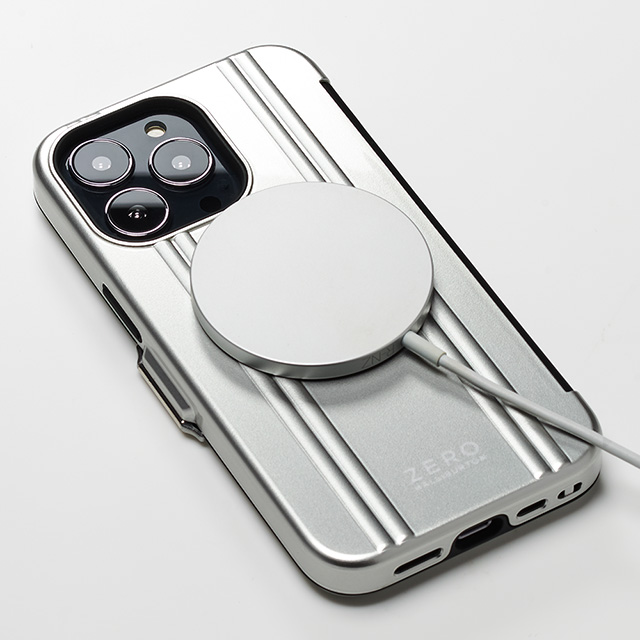 【アウトレット】【iPhone13 mini ケース】ZERO HALLIBURTON Hybrid Shockproof Flip Case for iPhone13 mini (Silver)サブ画像