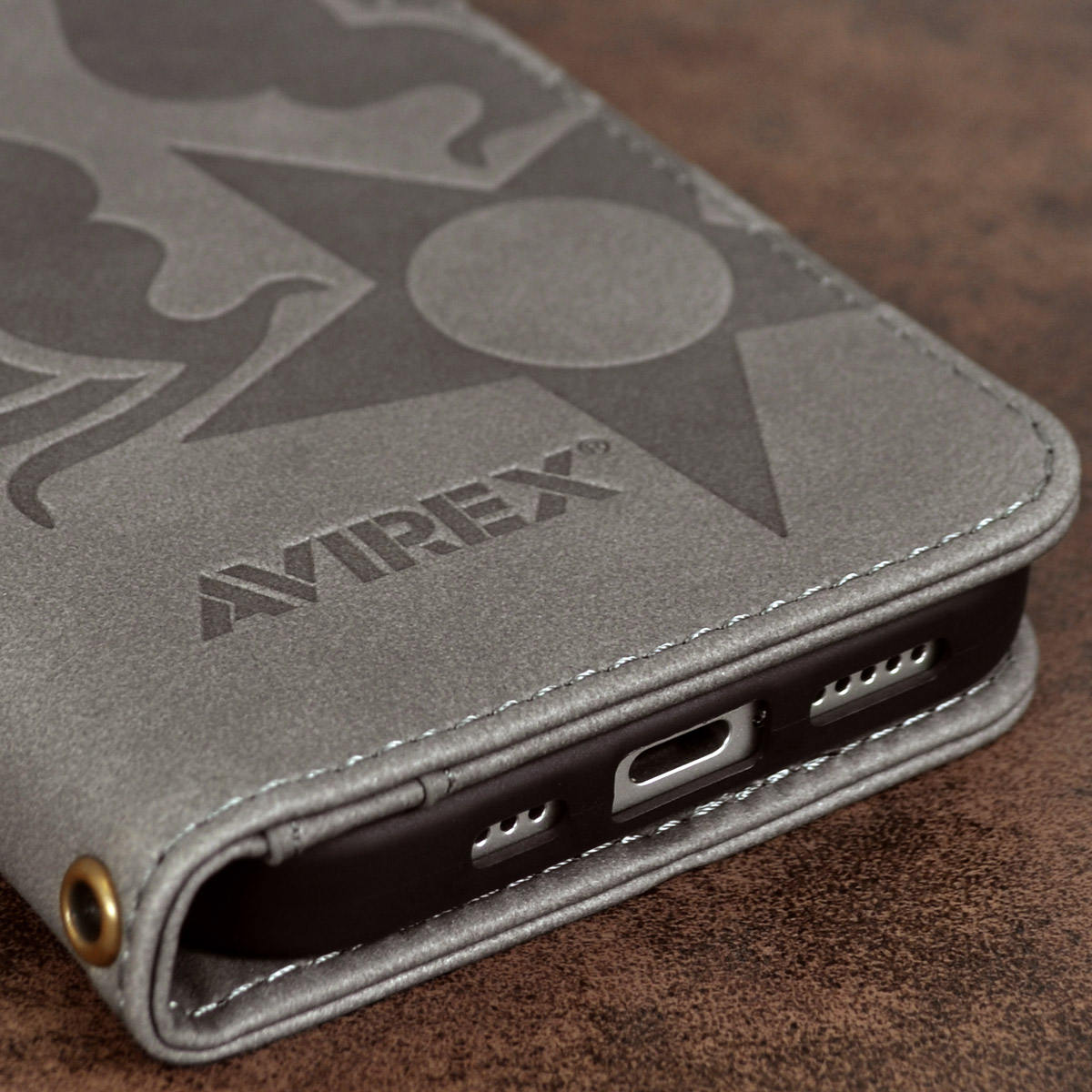 【iPhone16 Pro Max ケース】AVIREX 手帳ケース (スタンプロゴスエード/グレー)サブ画像