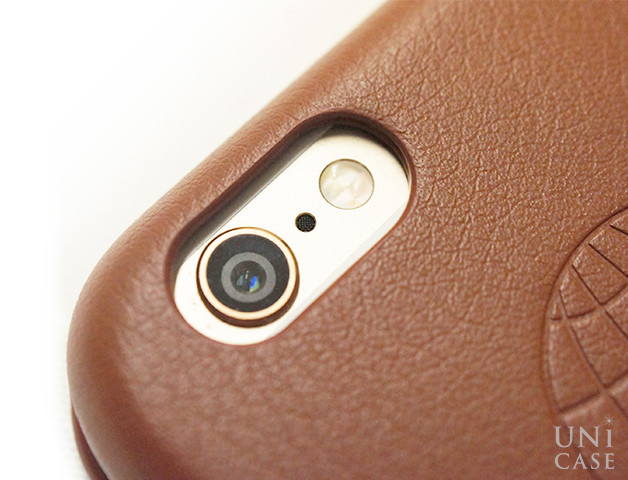 【iPhone6s/6 ケース】TRANS CONTINENTS LEATHER CASE for iPhone6s/6 (Brown)のカメラ部分