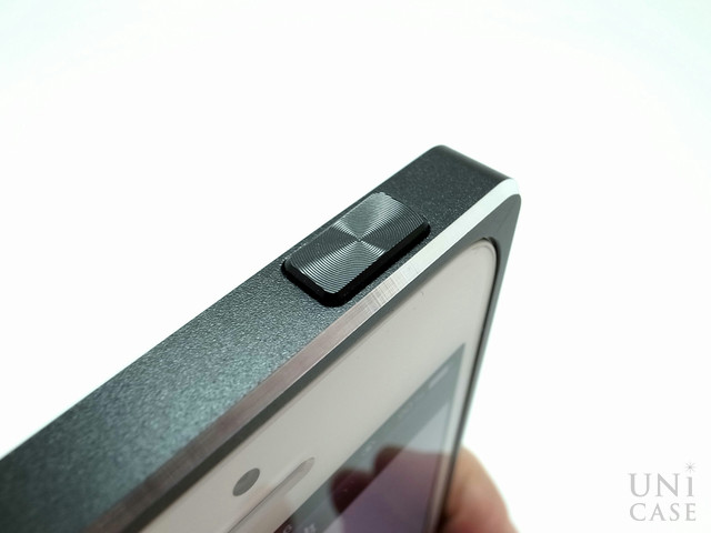 【iPhone5s/5 ケース】Metal Bumper (ブラック)の電源ボタン