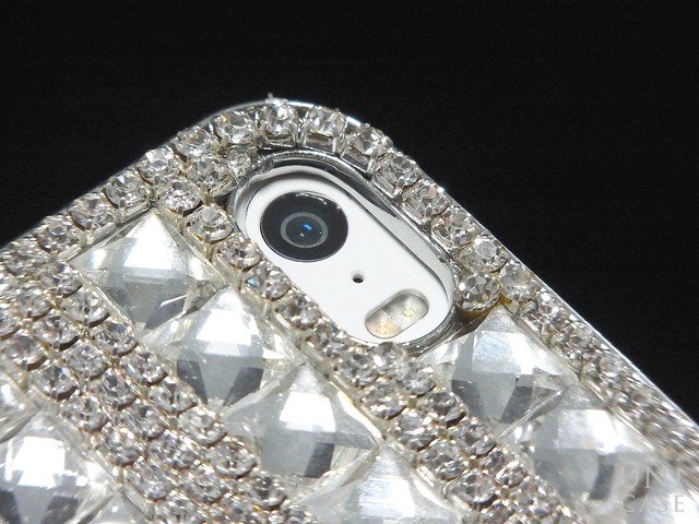 【iPhone5s/5 ケース】フルペーストデコケース Labyrinth Mirror SILVERのカメラまわり