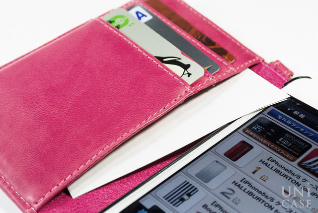 【iPhone5s/5 ケース】ムーミン イタリアンPUブックスタイル（リトルミイ/チェア/ホットピンク）の内側のポケット