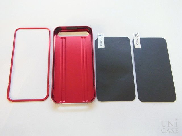 【iPhone5s/5 ケース】ZERO HALLIBURTON for iPhone5s/5 (Red)の装着手順
